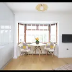 Campbell Modern 2Br Apartment In Oxford Free Parking